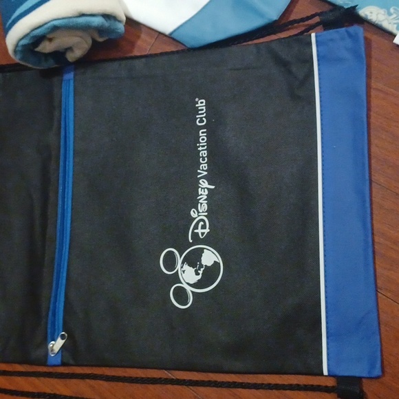 Disney Castaway Club Platinum Gift Set + DVC Items - Picture 3 of 8